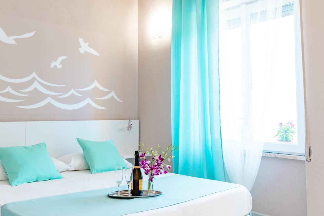 La Smeralda - Boutique Rooms And Breakfast Golfo Aranci Luaran gambar