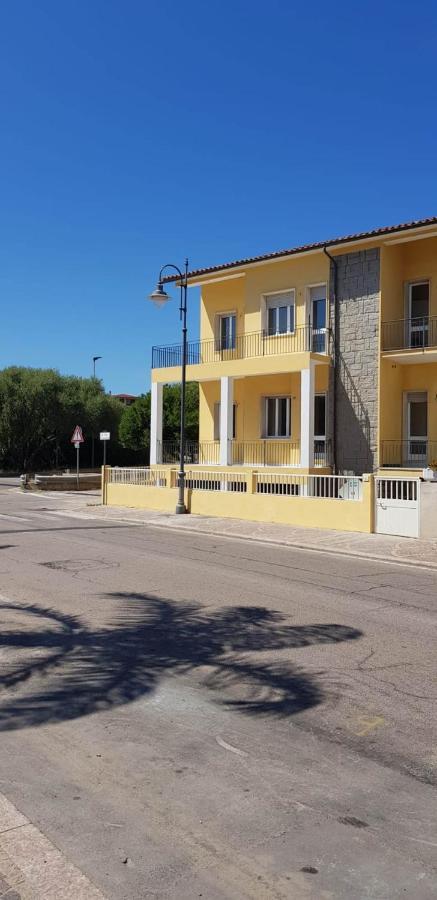 La Smeralda - Boutique Rooms And Breakfast Golfo Aranci Luaran gambar