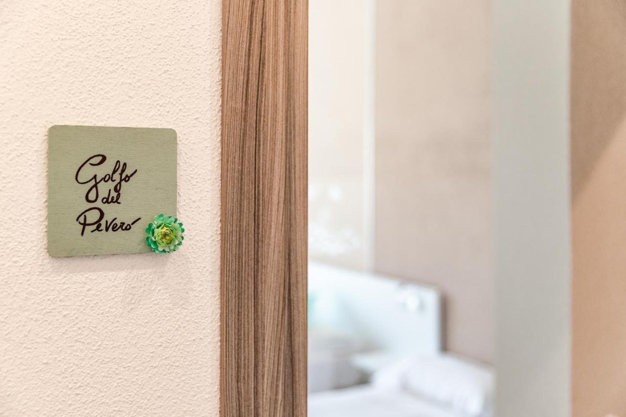 La Smeralda - Boutique Rooms And Breakfast Golfo Aranci Luaran gambar